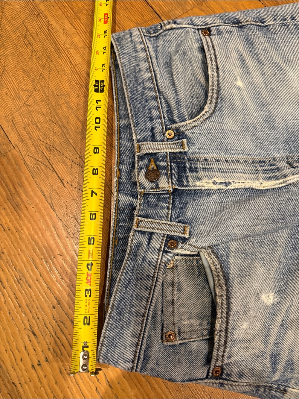 VINTAGE LEVI’S 505s - Picture 4 of 8